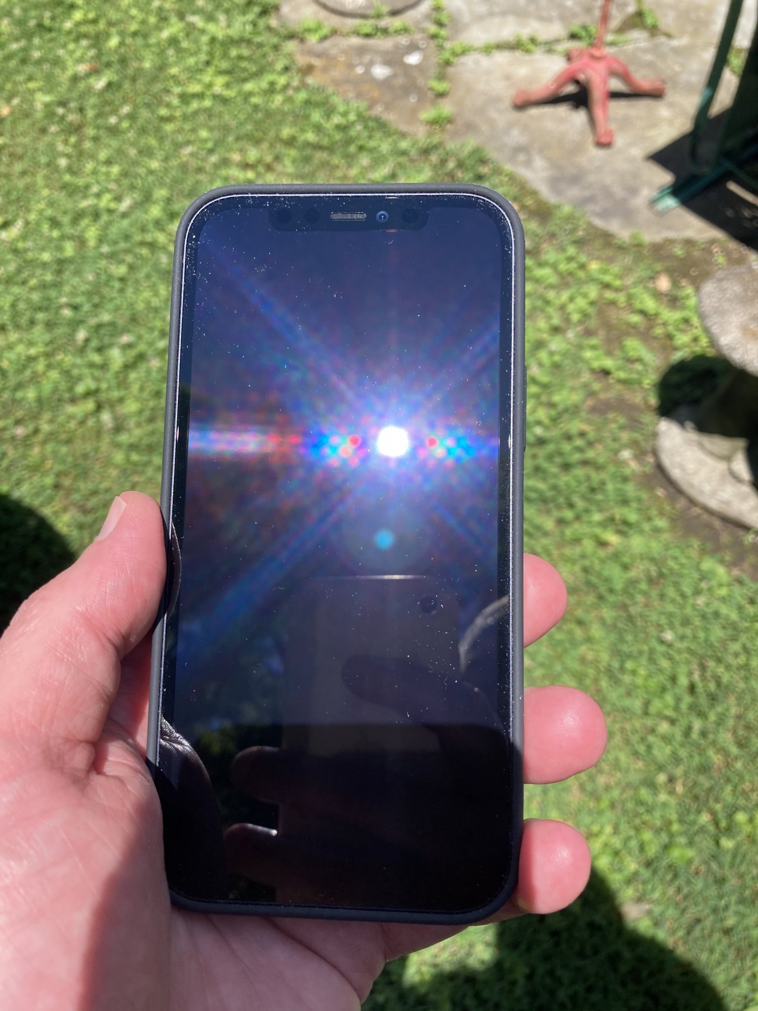 Why Does My iPhone Overheat? (Resolved) - 2025 10 iPhone Overheat4