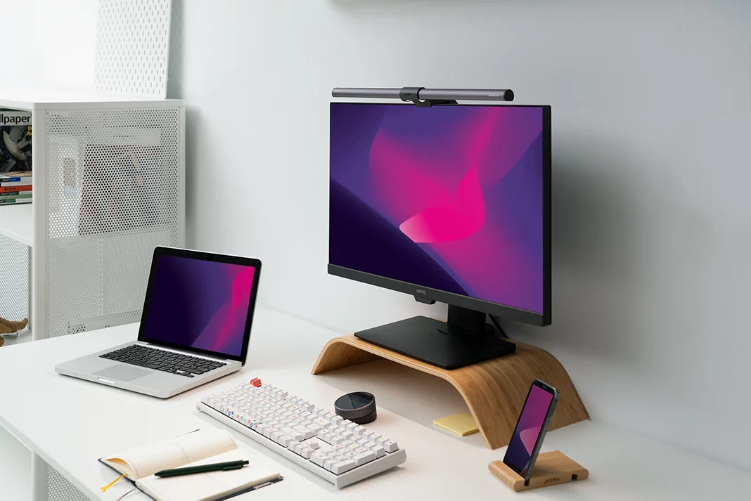 Remote Work Guide for Small Businesses - 2024 8 Remote Work2