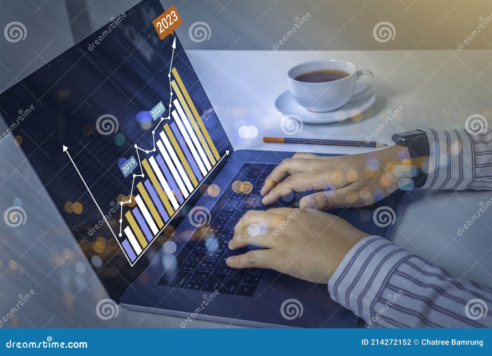 How to Turn Affiliate Marketing into a Full-Time Career - 2025 11 Full-Time Career